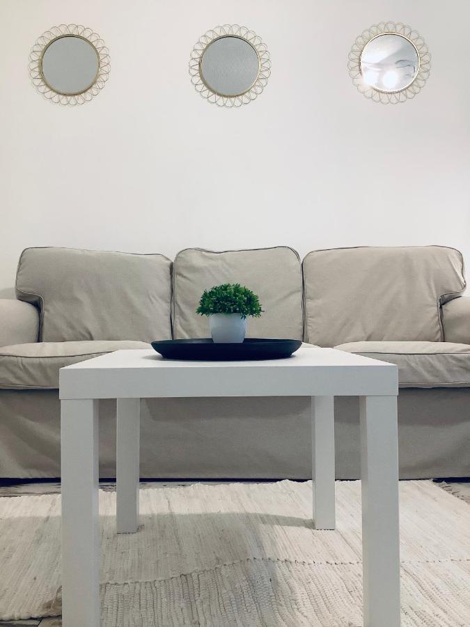 Cosy&White Apartment In เดากัฟปิลส์ ภายนอก รูปภาพ